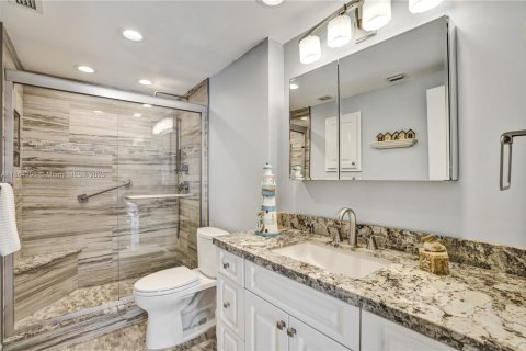 Condo in Lauderdale-by-the-Sea, Florida, 1 bedroom  № 1892583 - photo 6