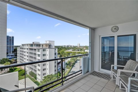 Condo in Lauderdale-by-the-Sea, Florida, 1 bedroom  № 1892583 - photo 19