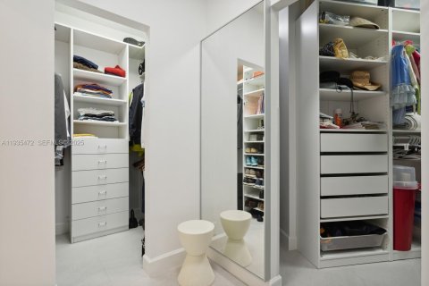 Condominio en alquiler en Key Biscayne, Florida, 3 dormitorios, 165.55 m2 № 1993686 - foto 5