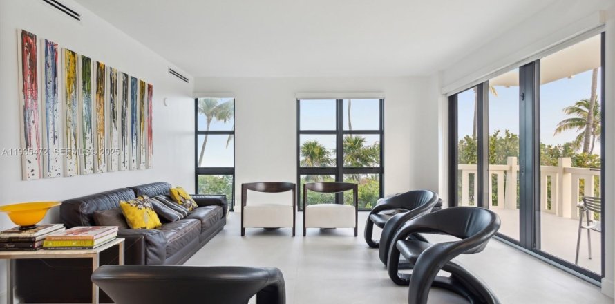 Condominio en Key Biscayne, Florida, 3 dormitorios  № 1993686