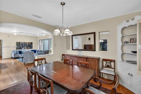 Villa ou maison à vendre à Miami Shores, Floride: 3 chambres, 266.26 m2 № 2069397 - photo 13