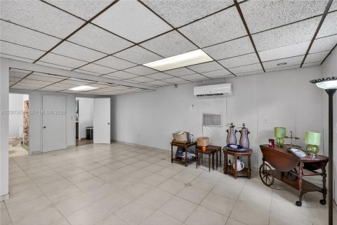 Villa ou maison à vendre à Miami Shores, Floride: 3 chambres, 266.26 m2 № 2069397 - photo 24