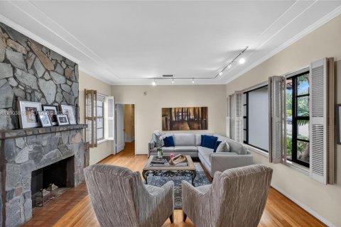 Villa ou maison à vendre à Miami Shores, Floride: 3 chambres, 266.26 m2 № 2069397 - photo 7