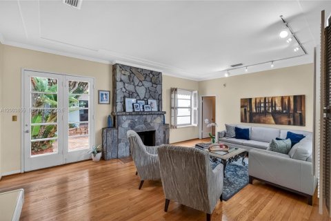 Villa ou maison à vendre à Miami Shores, Floride: 3 chambres, 266.26 m2 № 2069397 - photo 10
