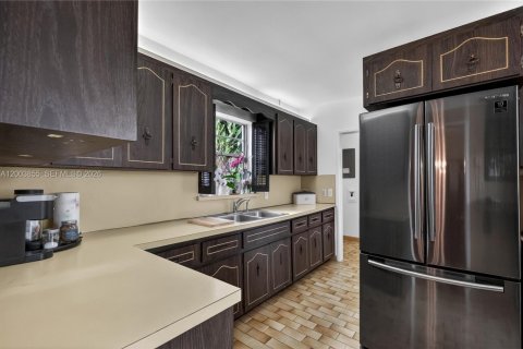 Villa ou maison à vendre à Miami Shores, Floride: 3 chambres, 266.26 m2 № 2069397 - photo 19