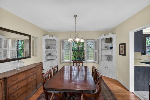 Villa ou maison à vendre à Miami Shores, Floride: 3 chambres, 266.26 m2 № 2069397 - photo 12