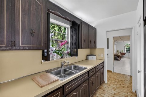 Villa ou maison à vendre à Miami Shores, Floride: 3 chambres, 266.26 m2 № 2069397 - photo 23