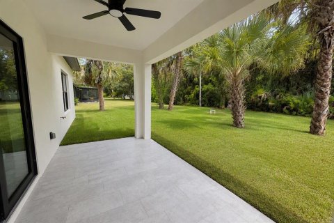 Villa ou maison à louer à North Port, Floride: 3 chambres, 158.49 m2 № 2386444 - photo 23