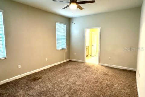 House in Davenport, Florida 8 bedrooms, 363.15 sq.m. № 1721377 - photo 16