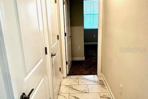 House in Davenport, Florida 8 bedrooms, 363.15 sq.m. № 1721377 - photo 15