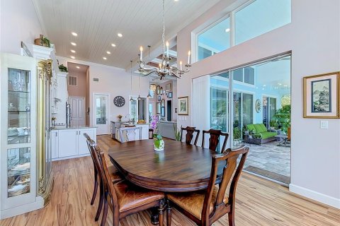 House in Crystal River, Florida 4 bedrooms, 225.57 sq.m. № 2207810 - photo 21
