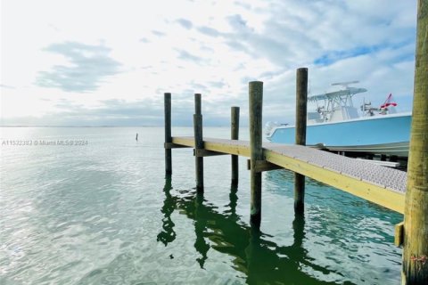 Land in Key Largo, Florida № 1811139 - photo 1