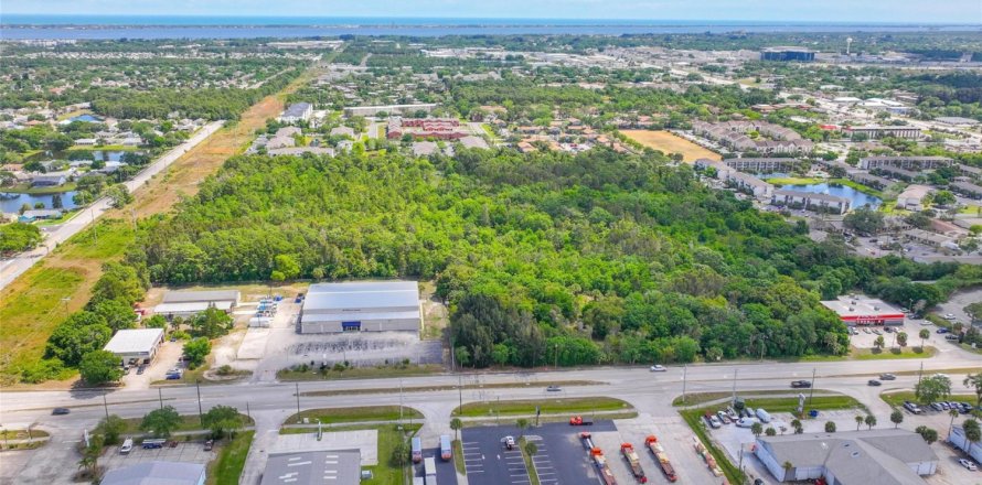 Land in Palm Bay, Florida № 1098875
