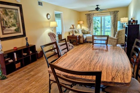 Condo in Bradenton, Florida, 2 bedrooms  № 1918043 - photo 9