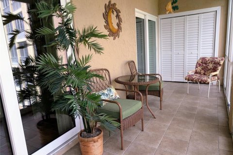 Condo in Bradenton, Florida, 2 bedrooms  № 1918043 - photo 28