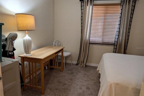 Condo in Bradenton, Florida, 2 bedrooms  № 1918043 - photo 24