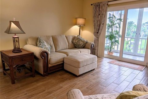 Condo in Bradenton, Florida, 2 bedrooms  № 1918043 - photo 14