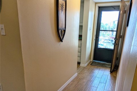 Condo in Bradenton, Florida, 2 bedrooms  № 1918043 - photo 3