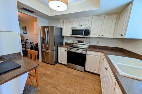 Condo in Bradenton, Florida, 2 bedrooms  № 1918043 - photo 5