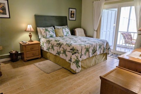Condo in Bradenton, Florida, 2 bedrooms  № 1918043 - photo 18