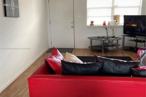 Copropriété à louer à Miami, Floride: 2 chambres, 88.44 m2 № 1962193 - photo 11