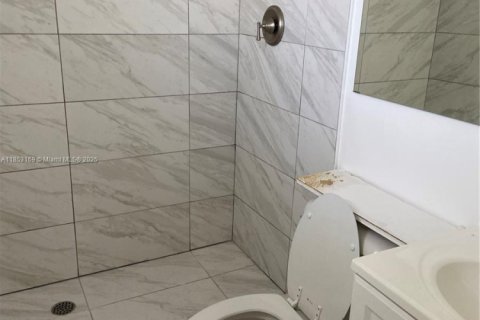 Copropriété à louer à Miami, Floride: 2 chambres, 88.44 m2 № 1962193 - photo 16