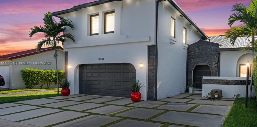 Casa en Miami, Florida 4 dormitorios, 198.44 m2 № 1888082