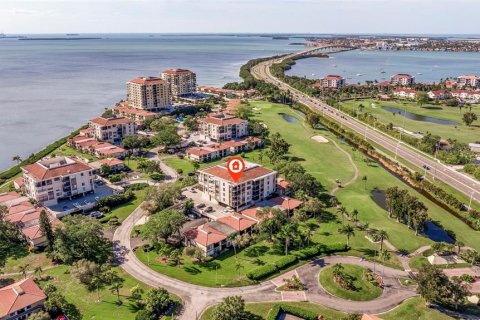 Condo in Saint Petersburg, Florida, 2 bedrooms  № 1112432 - photo 28