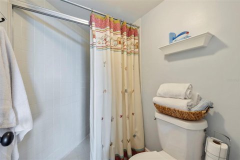 Condo in Saint Petersburg, Florida, 2 bedrooms  № 1112432 - photo 20