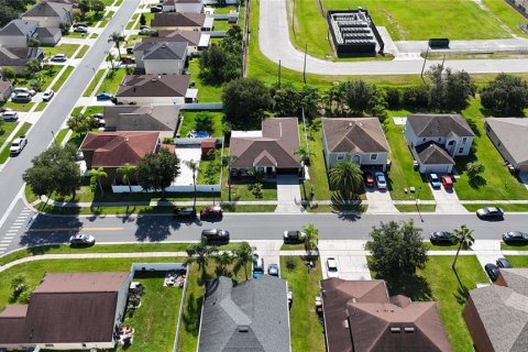Casa en alquiler en Kissimmee, Florida, 4 dormitorios, 193.98 m2 № 1840343 - foto 8