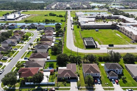 Casa en alquiler en Kissimmee, Florida, 4 dormitorios, 193.98 m2 № 1840343 - foto 9
