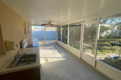 Casa en alquiler en Kissimmee, Florida, 4 dormitorios, 193.98 m2 № 1840343 - foto 15