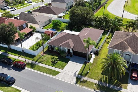 Casa en alquiler en Kissimmee, Florida, 4 dormitorios, 193.98 m2 № 1840343 - foto 2