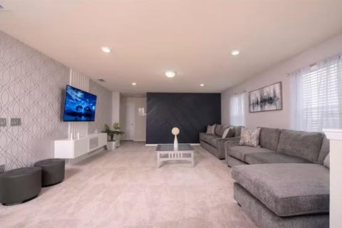 Casa en venta en Davenport, Florida, 7 dormitorios, 304.91 m2 № 2234511 - foto 5
