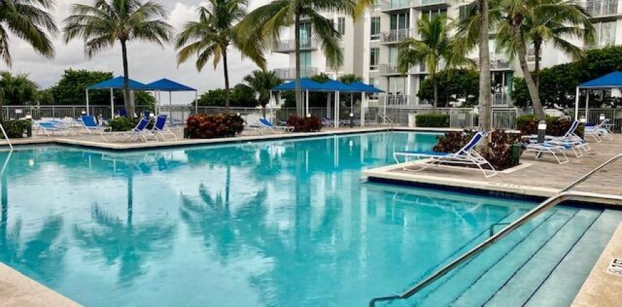 Condo à West Palm Beach, Floride, 2 chambres № 739963