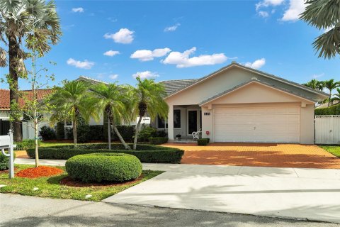 Villa ou maison à vendre à Miami, Floride: 4 chambres, 202.06 m2 № 1740050 - photo 26