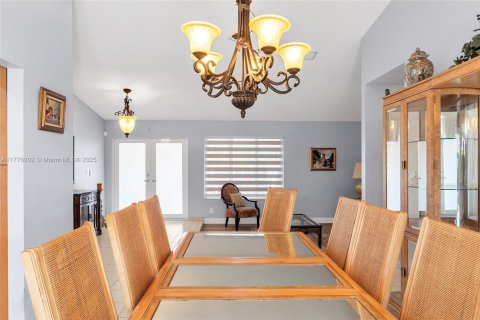 Villa ou maison à vendre à Miami, Floride: 4 chambres, 202.06 m2 № 1740050 - photo 7