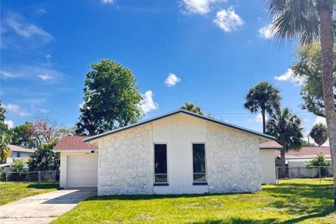 Villa ou maison à Tampa, Floride 3 chambres, 138.61 m2 № 2109764