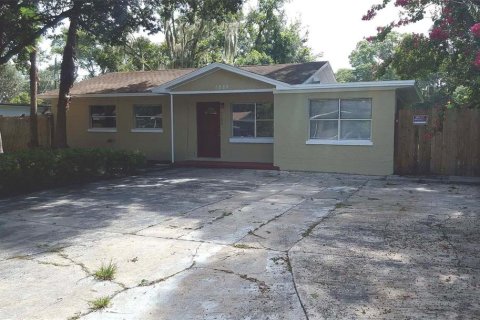 House in Lakeland, Florida 4 bedrooms, 106.47 sq.m. № 2230955