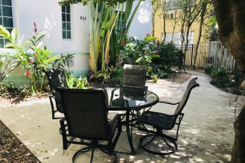 Купить кондоминиум в Майами-Бич, Флорида 1 спальня, 49.05м2, № 1929136 - фото 23