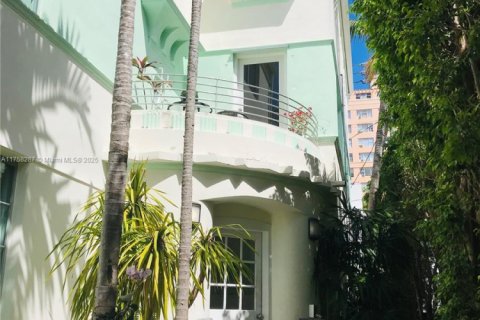 Купить кондоминиум в Майами-Бич, Флорида 1 спальня, 49.05м2, № 1929136 - фото 19