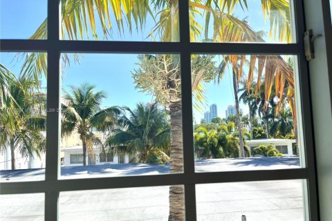 Купить кондоминиум в Майами-Бич, Флорида 1 спальня, 49.05м2, № 1929136 - фото 14