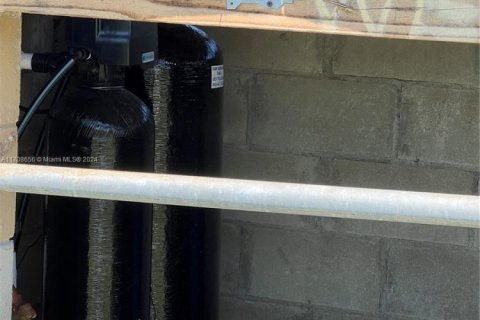 Commercial property in Sebring, Florida № 1984839 - photo 18