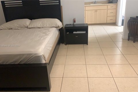 Commercial property in Sebring, Florida № 1984839 - photo 8