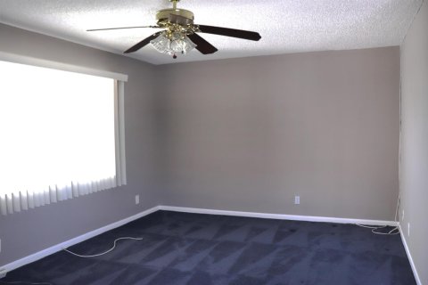 Condominio en Delray Beach, Florida, 1 dormitorio  № 2294186