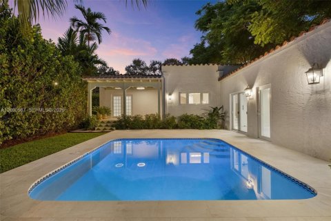 Villa ou maison à vendre à Coral Gables, Floride: 3 chambres, 211.17 m2 № 2069088 - photo 29