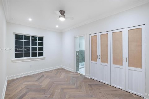 Villa ou maison à vendre à Coral Gables, Floride: 3 chambres, 211.17 m2 № 2069088 - photo 20