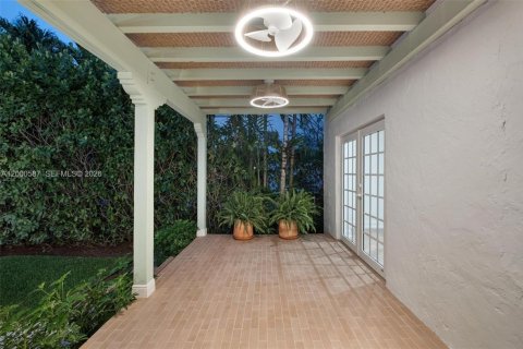 Villa ou maison à vendre à Coral Gables, Floride: 3 chambres, 211.17 m2 № 2069088 - photo 25