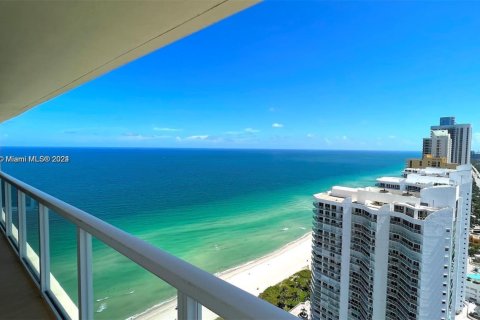 Copropriété à louer à Sunny Isles Beach, Floride: 2 chambres, 132.2 m2 № 1764973 - photo 4