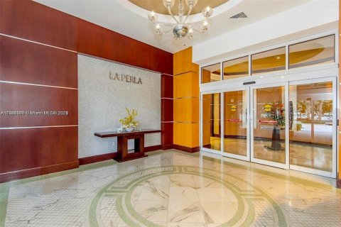 Copropriété à louer à Sunny Isles Beach, Floride: 2 chambres, 132.2 m2 № 1764973 - photo 17